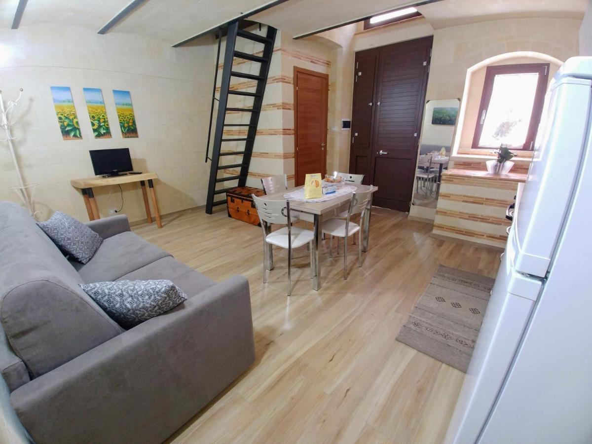Flower House Villa มอนเตสกายิโอโซ ภายนอก รูปภาพ